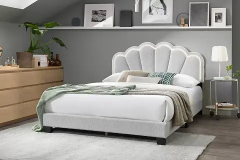 Queen Bed, White
